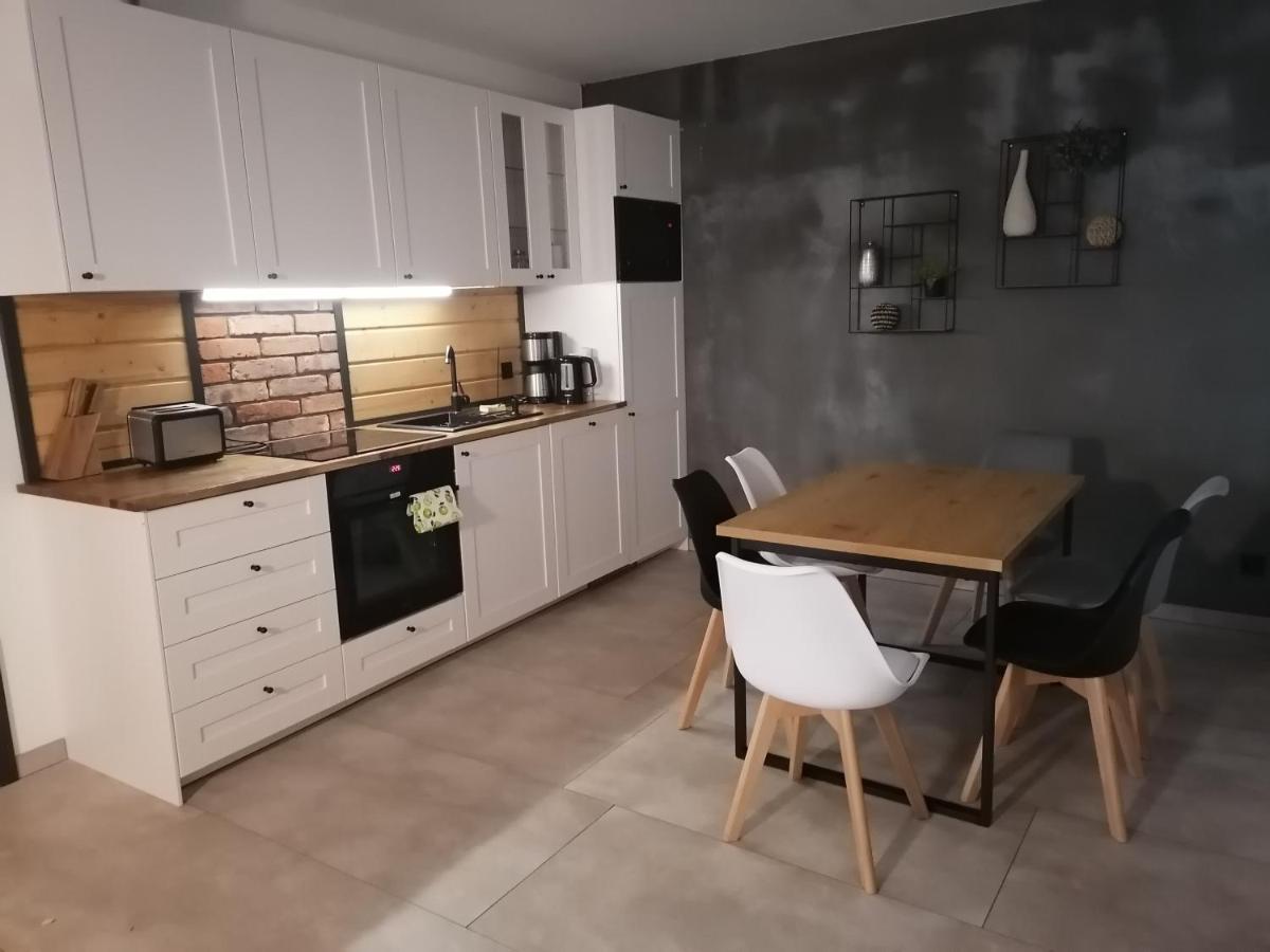 Apartament Jelen Apartment Złotów Bagian luar foto